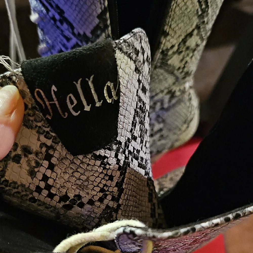 Hella Mambo Boots With CXIX Sticky Leggings - Picture 2 of 5